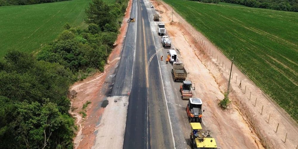 Obras da PR-151 entre Palmeira e Ponta Grossa chegam a 26% de execução