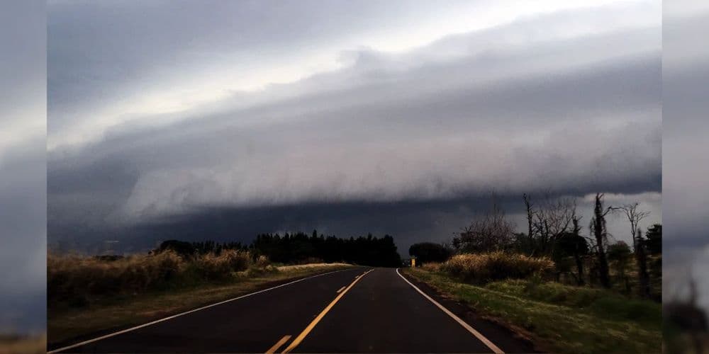 Simepar alerta para risco de tempestades severas neste fim de semana; veja a previsão