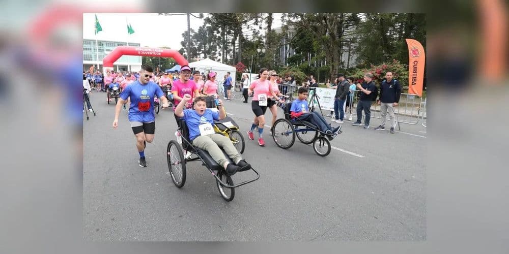 Esporte, solidariedade e saúde marcam a 1ª Corrida de Rua da Assembleia Legislativa do Paraná